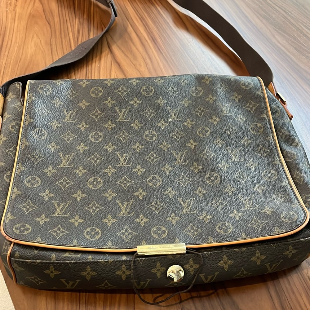 Louis Vuitton messenger bag